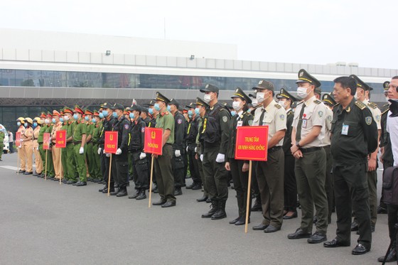 Đảm bảo tuyệt đối an ninh, trật tự tại Cảng hàng không quốc tế Tân Sơn Nhất ảnh 3