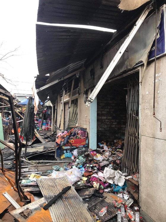  Điều tra vụ cháy 3 ki ốt trong chợ Bình Triệu, TP Thủ Đức ảnh 1