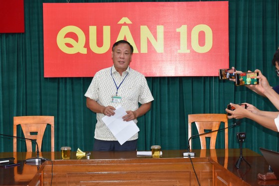 UBND quận 10 thông tin về vụ bảo vệ dân phố đánh 2 thiếu niên trong Trường THCS Nguyễn Văn Tố ảnh 1