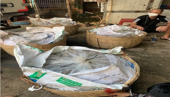 Khởi tố nhóm dùng xe chở gần 100 kg ma tuý từ Campuchia về TPHCM ảnh 3