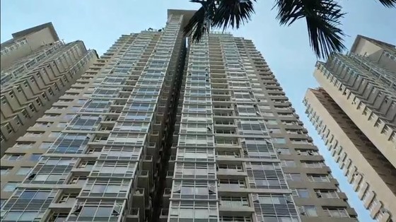 Mẹ ruột bé gái 8 tuổi bị bạo hành tử vong gửi đơn yêu cầu khởi tố chồng cũ ảnh 2