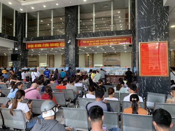 Tạm ngưng cấp hộ chiếu ở TPHCM ảnh 8