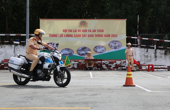64 đội CSGT hội thi lái xe giỏi và an toàn 2022 ảnh 2