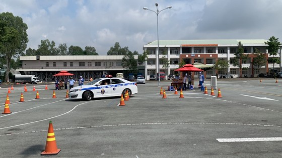64 đội CSGT hội thi lái xe giỏi và an toàn 2022 ảnh 12