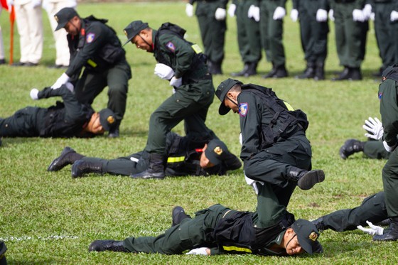 Ra mắt Trung đoàn Cảnh sát cơ động dự bị chiến đấu thuộc Công an TPHCM ảnh 20