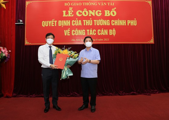 Công bố quyết định bổ nhiệm ông Nguyễn Xuân Sang làm Thứ trưởng Bộ GTVT ảnh 1