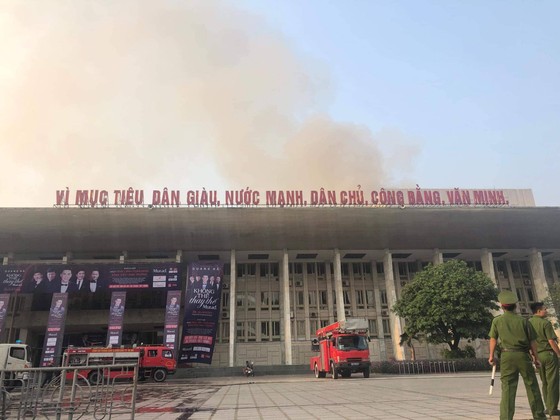 Cháy tại hội trường Cung văn hóa hữu nghị Việt Xô ảnh 1