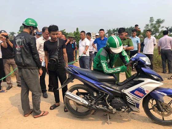 Dựng lại hiện trường hai nghi phạm sát hại tài xế Grab ảnh 3