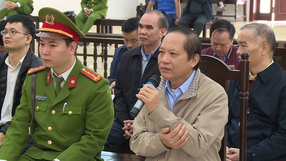 Ông Trương Minh Tuấn "cảm thấy nhục, xấu hổ với tội nhận hối lộ” ảnh 1