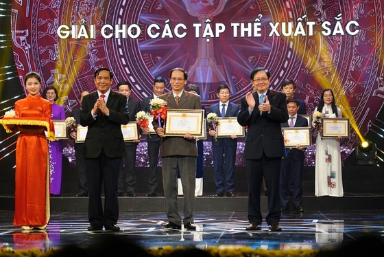 Báo Sài Gòn Giải Phóng đoạt giải xuất sắc về bảo vệ nền tảng tư tưởng của Đảng  ảnh 4
