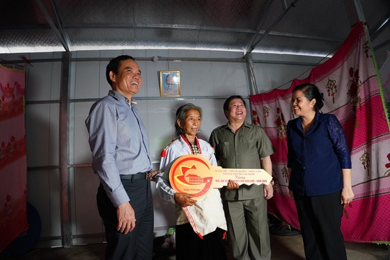 TPHCM hỗ trợ 50 tỷ đồng xây nhà tặng người nghèo tỉnh Lai Châu ảnh 12