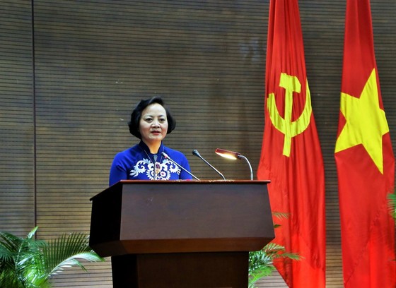Tân Thứ trưởng Bộ Nội vụ Phạm Thị Thanh Trà nói sẽ nỗ lực phấn đấu để hoàn thành mọi nhiệm vụ ảnh 2