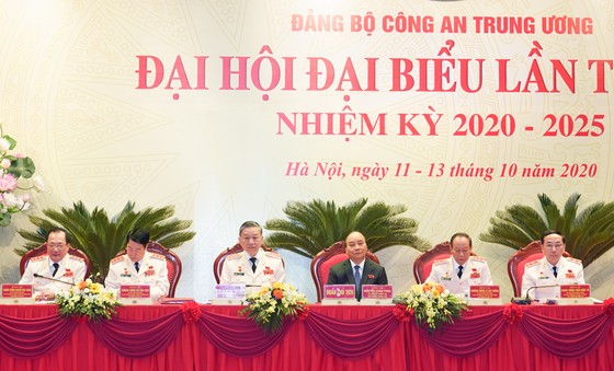 Thủ tướng Nguyễn Xuân Phúc dự Đại hội đại biểu Đảng bộ Công an Trung ương lần thứ VII ảnh 3