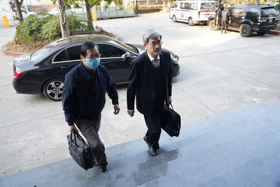 Hoãn phiên xét xử cựu Bộ trưởng Vũ Huy Hoàng lần 2 ảnh 1