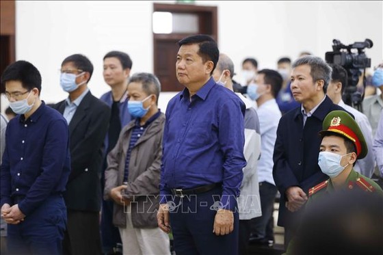 Tuyên phạt ông Đinh La Thăng 11 năm tù, Trịnh Xuân Thanh 18 năm tù trong vụ án Ethanol Phú Thọ ảnh 1