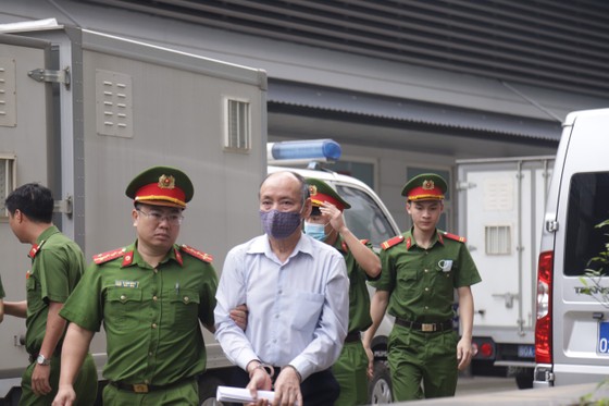 19 bị cáo trong vụ án tại Công ty gang thép Thái Nguyên hầu tòa ảnh 1