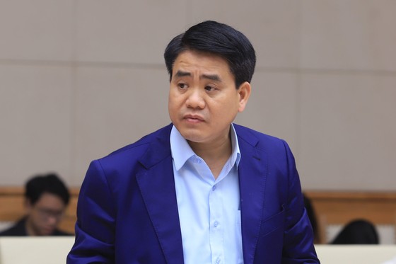Cựu Chủ tịch UBND TP Hà Nội Nguyễn Đức Chung bị khởi tố thêm tội 'Lợi dụng chức vụ' ảnh 1