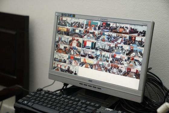 Hình ảnh phiên tòa xét xử trực tuyến được truyền trực tiếp tới 30 quận, huyện tại Hà Nội ảnh 10