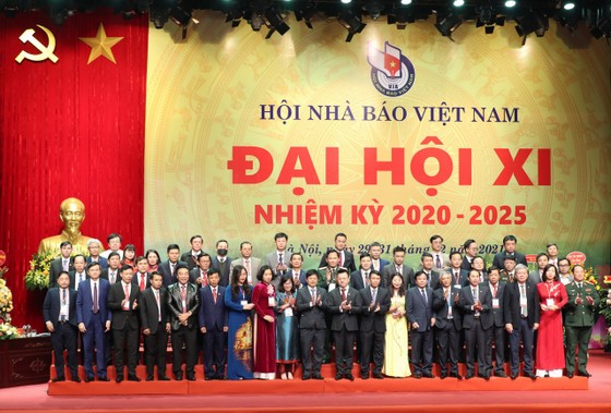 Ông Lê Quốc Minh tái đắc cử Chủ tịch Hội Nhà báo Việt Nam ảnh 1