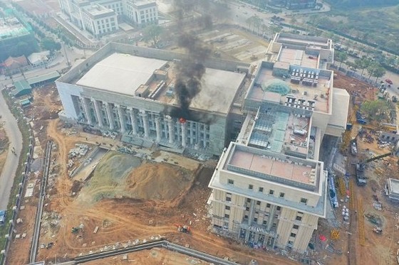 Cháy lớn tại trụ sở Tòa án nhân dân TP Hà Nội đang hoàn thiện ảnh 4