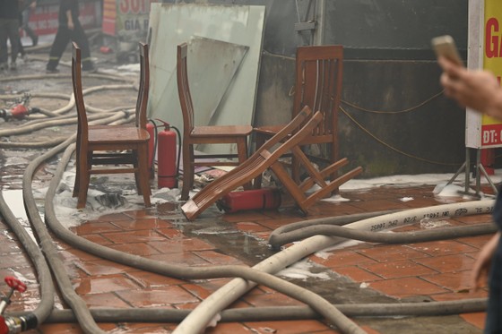 Hà Nội: Cháy lớn trên đường Nguyễn Xiển đúng ngày Rằm tháng Giêng ảnh 3