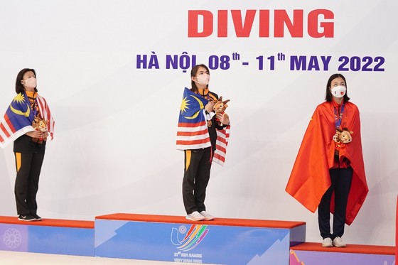 Những tấm huy chương đầu tiên của Đoàn thể thao Việt Nam tại SEA Games 31 ảnh 1
