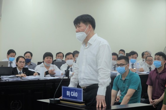 Phạt cựu Thứ trưởng Bộ Y tế Trương Quốc Cường 4 năm tù ảnh 1