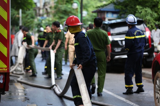 Bộ Công an thông tin về vụ cháy khiến 3 chiến sĩ cảnh sát hy sinh ở quận Cầu Giấy ảnh 6