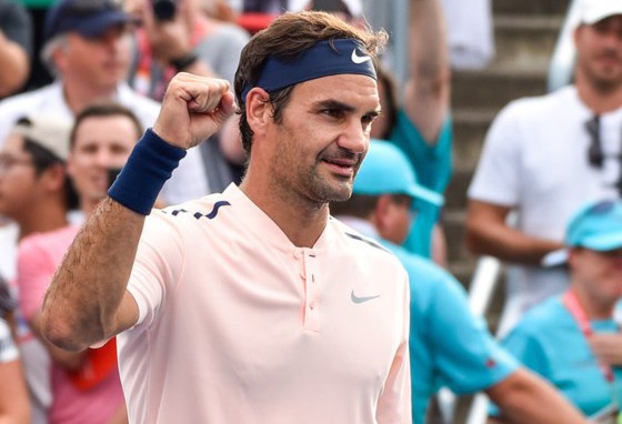 Niềm vui chiến thắng của Roger Federer