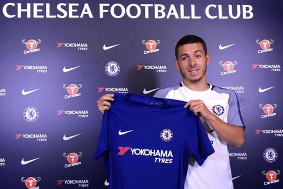 Kylian Hazard trong ngày ra mắt Chelsea