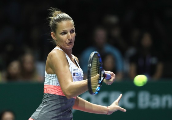 Karolina Pliskova đã hủy diệt Venus Williams với điểm số 6-2, 6-2