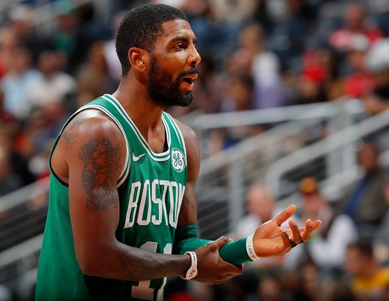 Kyrie Irving tỏa sáng, Celtics thắng trận thứ 10 liên tiếp