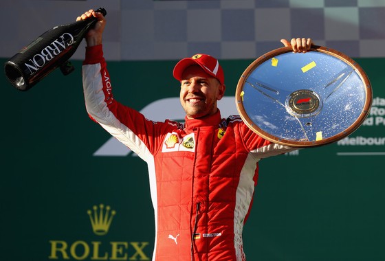 Niềm vui chiến thắng của Sebastian Vettel