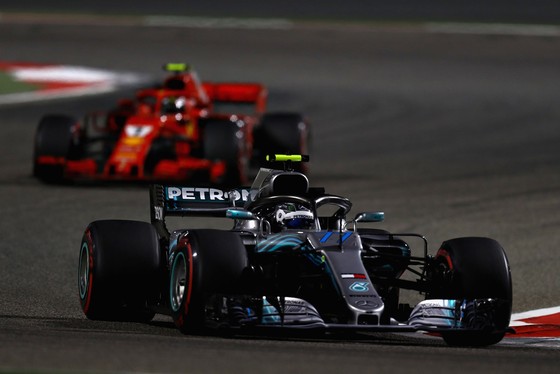 Đua xe F1: Vettel thắng chặng thứ 200, Hamilton chửi mắng Verstappen ảnh 2