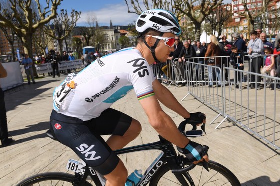 Xe đạp: Froome vẫn mặt dày chuẩn bị cho Giro d’Italia ảnh 1