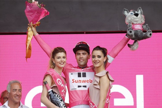 Giro d’Italia 2018: Ngày thứ… 2, Dumoulin vẫn khoác Áo hồng ảnh 1