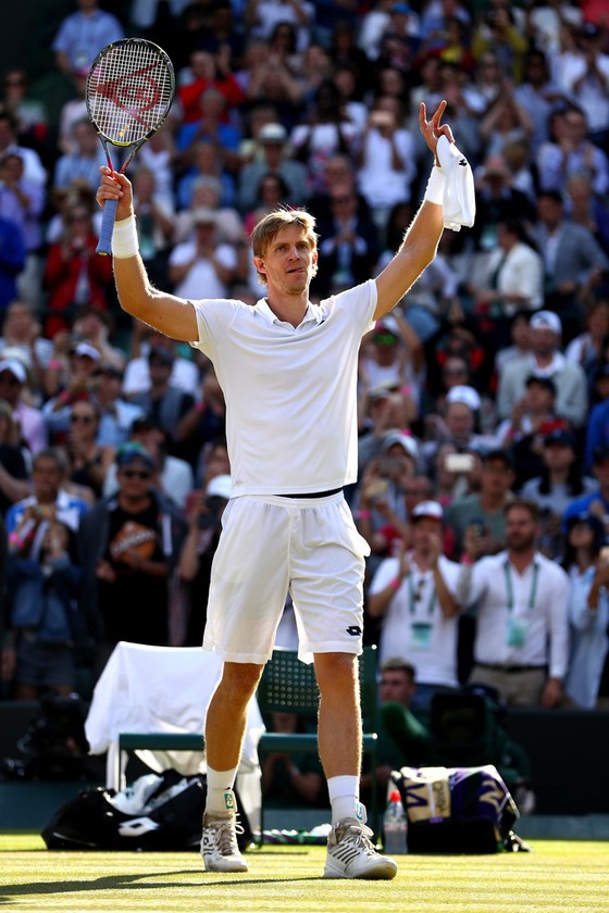 Wimbledon 2018: Địa chấn ở London – Nhà Vua Federer sụp đổ ảnh 1