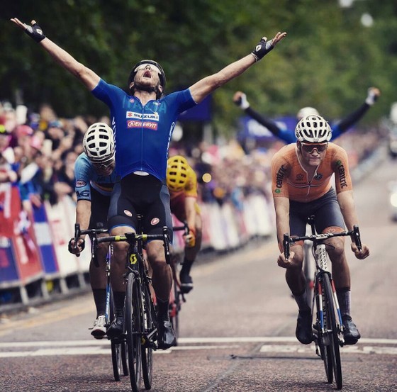 Xe đạp: Trentin đăng quang ngôi vô địch châu Âu, “siêu Sagan” phải bỏ cuộc ảnh 1