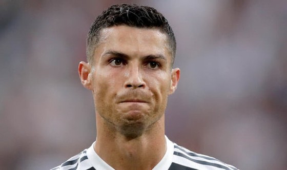 Ronaldo đang hưởng mức lương 30 triệu EUR/năm ở Juve