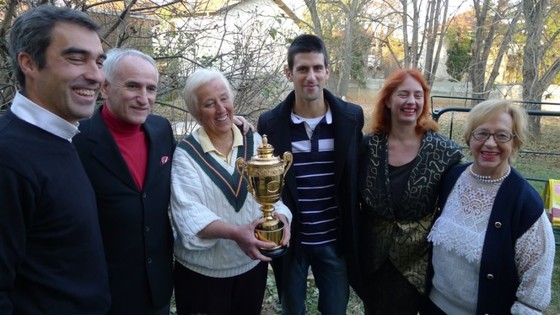 Novak Djokovic: Federer và Nadal khiến bạn phải tiến bộ ảnh 3
