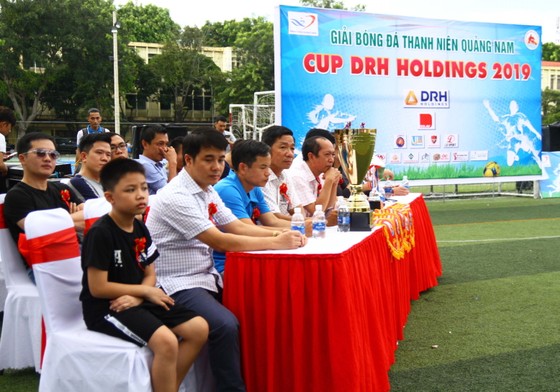 Giải bóng đá thanh niên Quảng Nam tại TPHCM: “Siêu phủi” Tuấn Vinh lĩnh xướng “dải ngân hà” Phú Ninh ảnh 2