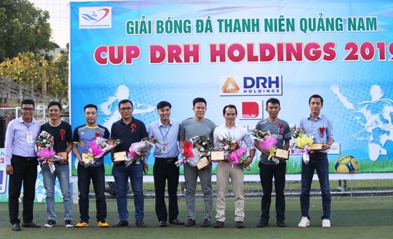 Giải bóng đá thanh niên Quảng Nam tại TPHCM: “Siêu phủi” Tuấn Vinh lĩnh xướng “dải ngân hà” Phú Ninh ảnh 1