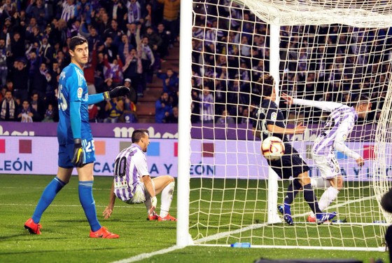 Chuyện lạ ở La Liga: Guardiola 3 lần bị từ chối bàn thắng, đội của Rô “béo” thua ngược Real ảnh 1