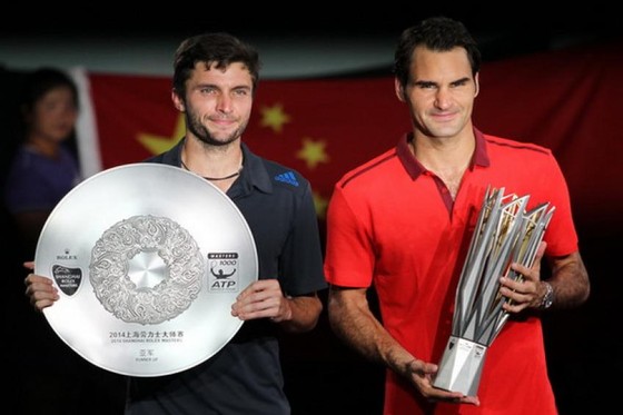 Simon thua Federer ở một giải đấu tại Shanghai