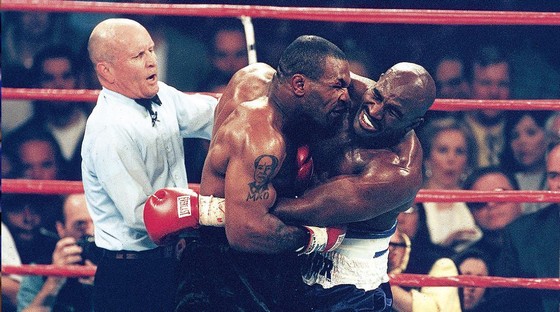 Trận Mike Tyson vs Roy Jones kiếm được 50 triệu USD từ PPV, các cựu quyền thủ sôi sục quay trở lại ảnh 3