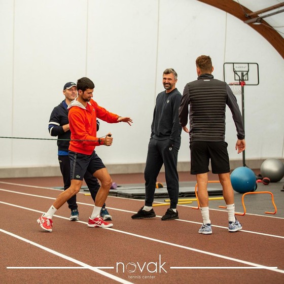 Novak Djokovic lập “trại huấn luyện” ở Belgrade, nhiều tay vợt hưởng lợi ảnh 1