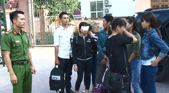 Người mẹ và 3 cô gái trốn thoát khỏi động mại dâm ở Trung Quốc  ảnh 1