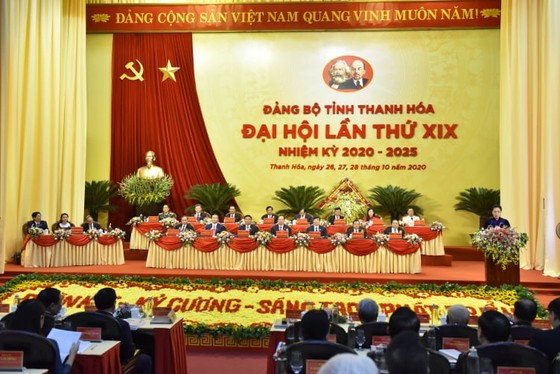 Chủ tịch Quốc hội Nguyễn Thị Kim Ngân: Xây dựng Thanh Hóa phát triển toàn diện, ngày càng giàu đẹp, văn minh ảnh 3