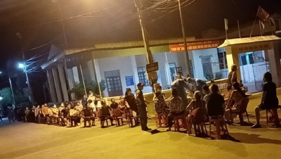Nghệ An: phát hiện 8 ca nghi mắc Covid-19 qua test nhanh trong cộng đồng ảnh 1