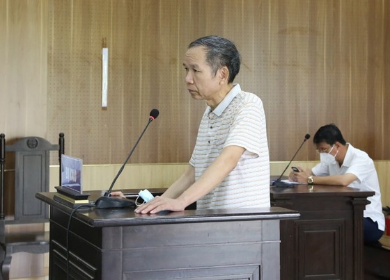 Thanh Hóa: Nguyên Phó Chủ tịch Thường trực HĐND thị xã Nghi Sơn lãnh 30 tháng tù giam ảnh 1